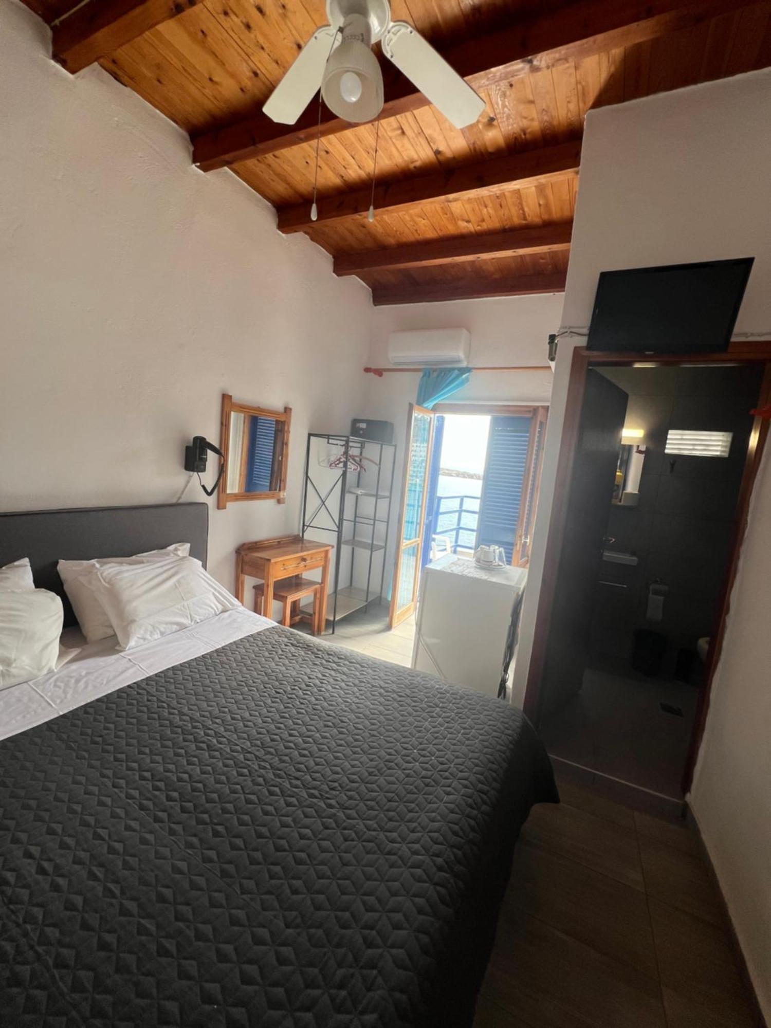 Scirocco Rooms Loutro Dış mekan fotoğraf