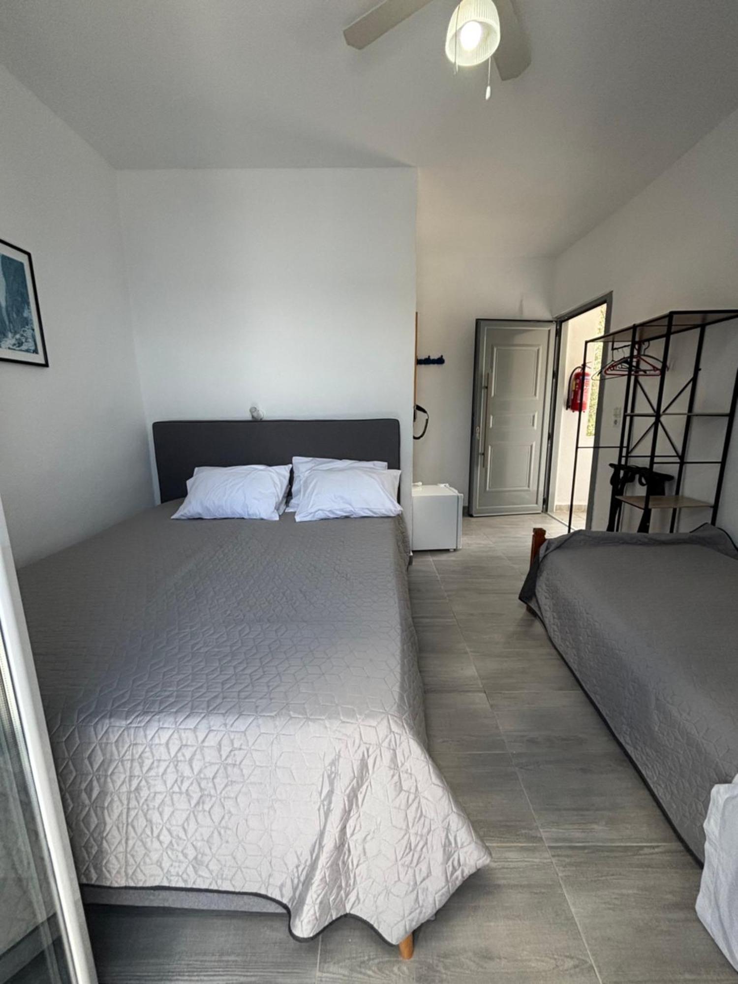 Scirocco Rooms Loutro Dış mekan fotoğraf