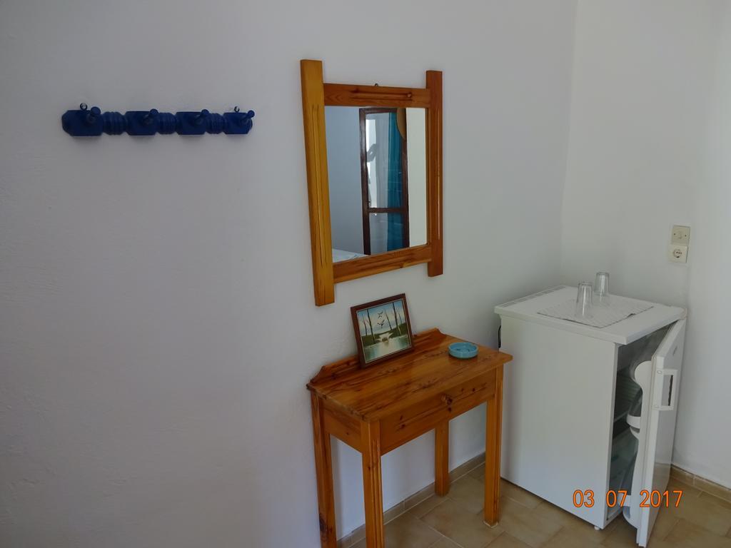 Scirocco Rooms Loutro Dış mekan fotoğraf