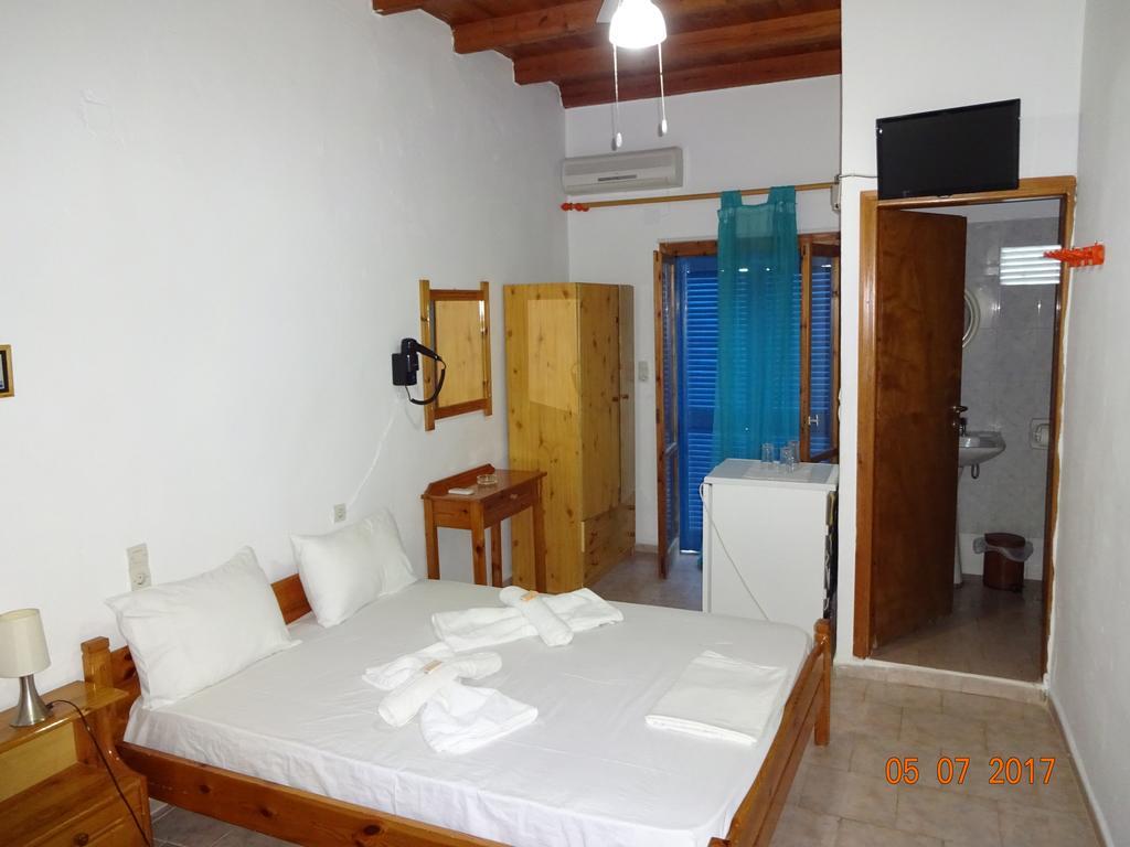 Scirocco Rooms Loutro Dış mekan fotoğraf